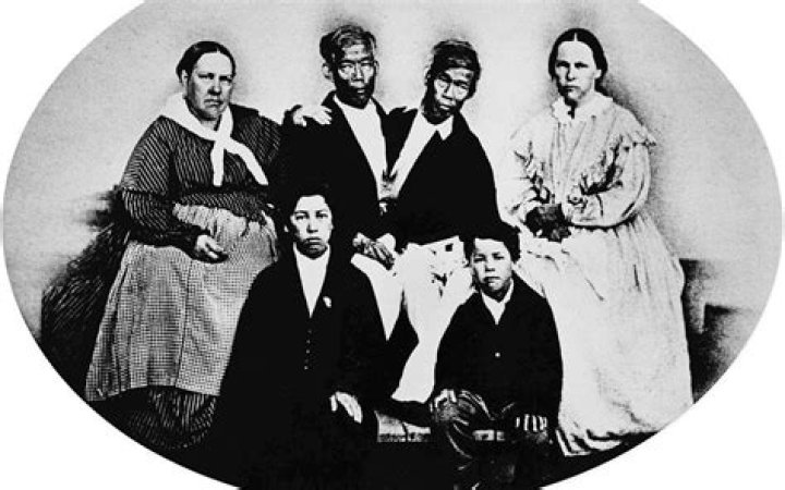 Did Chang and Eng marry?