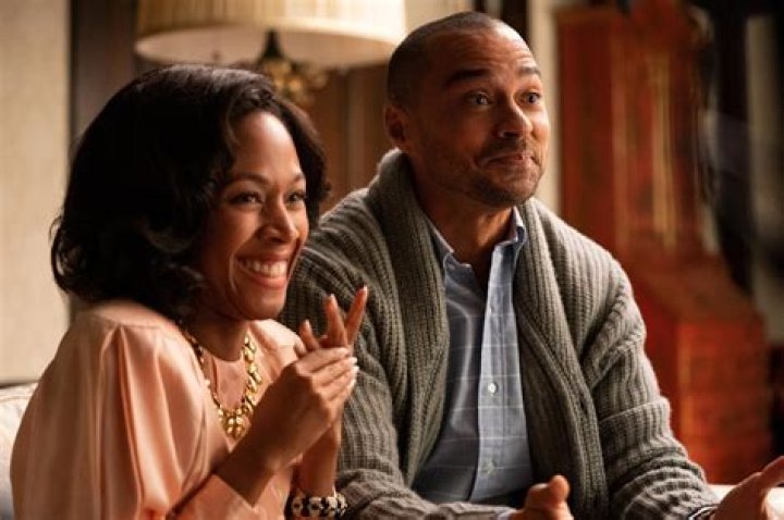 Who is Pearl's father in Little fires?